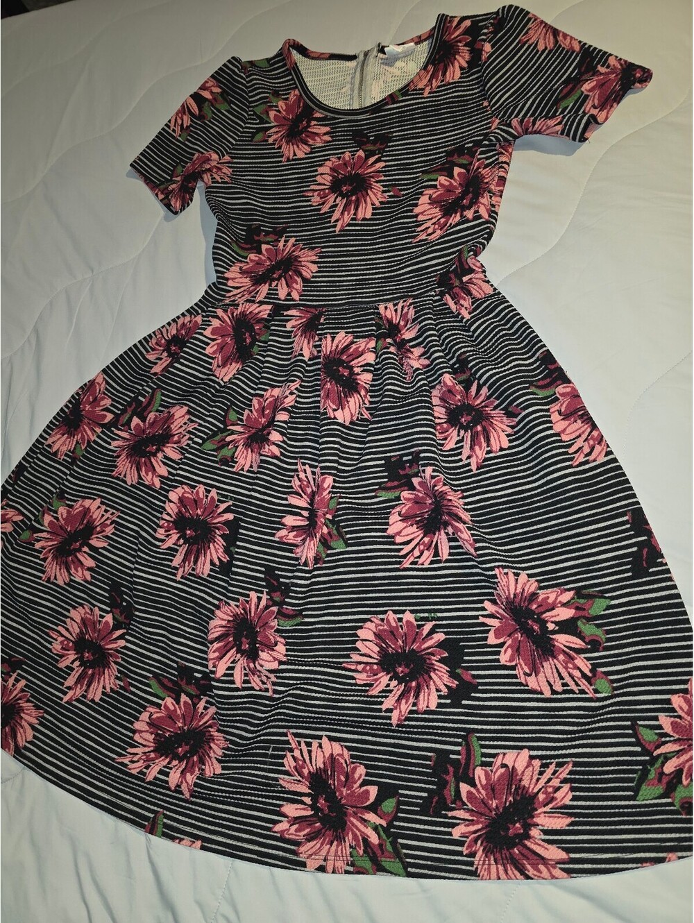 LuLaRoe Amelia Dress   Black Gray Purple Peony Pansy Floral - Medium
